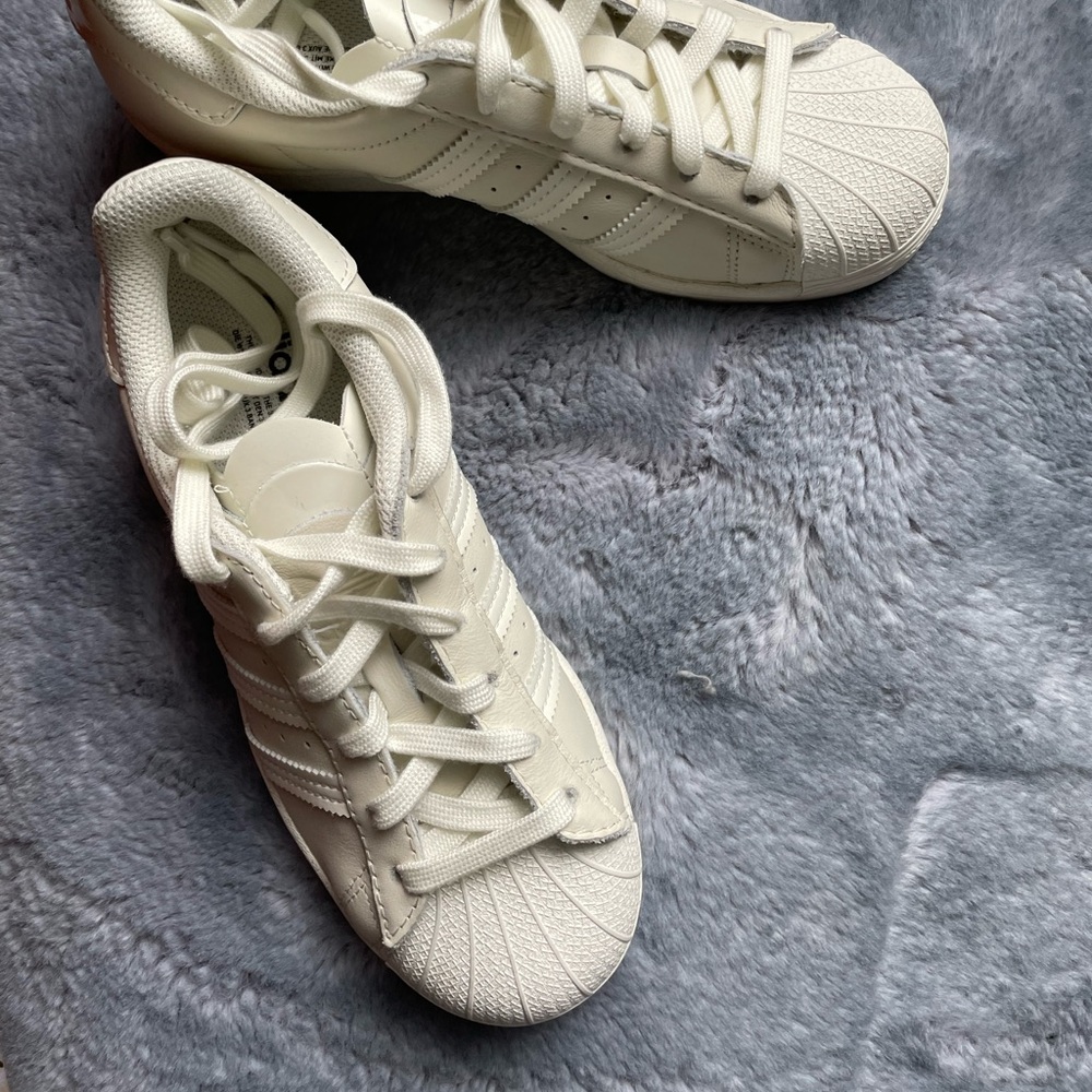 ADIDA ORIGINAL off white super star sneakers